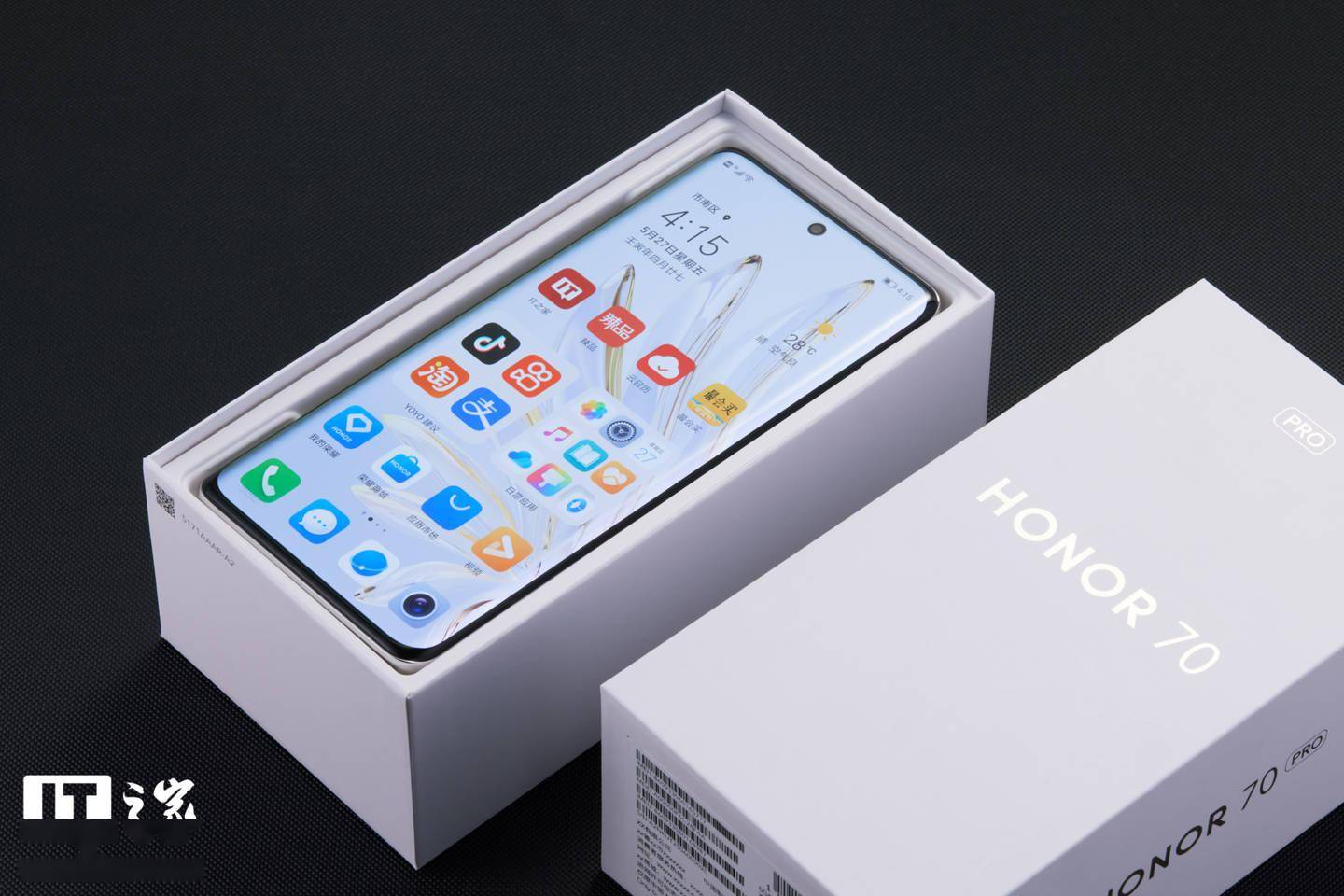 【IT之家开箱】荣耀 70 Pro / Pro+ 图赏