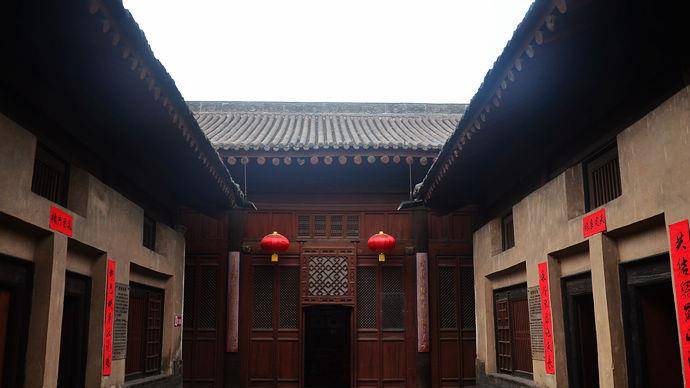 山西还藏了一“豪宅”<strong></p>
<p>民国法币500</strong>，近500间房舍，最晚建于民国，超值得打卡
