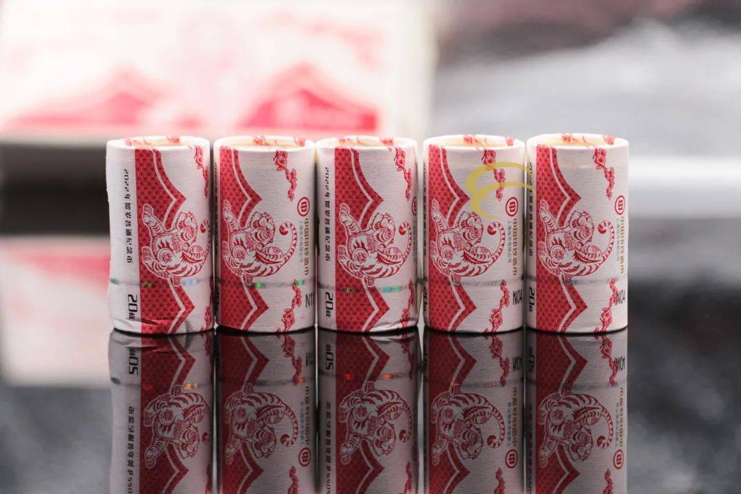 8月<strong></p>
<p>币先生</strong>，有3套纪念币确定发行，还有虎币、黄山币等待预约
