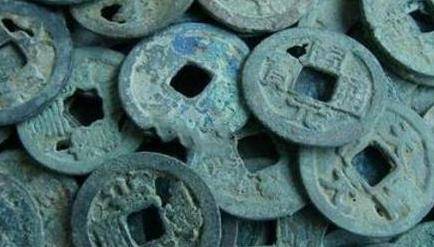 古代十万贯到底是多少钱<strong></p>
<p>双期币多少钱</strong>？换做现在是多少人民币？