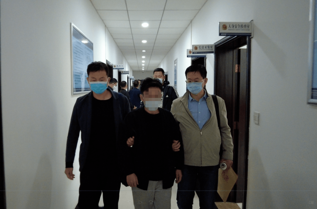 国内首例<strong></p>
<p>网上美股交易</strong>！山东警方破获一起擅自设立证券机构交易美股证券业务案件！