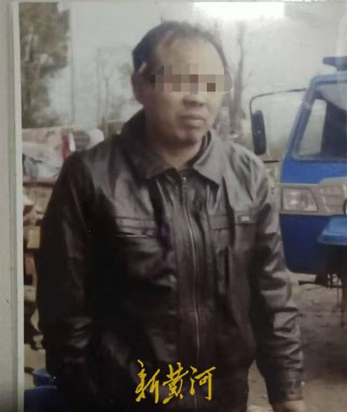 姐姐为亡弟追凶26年：雪天蹲守冻到手裂<strong></p>
<p>上海货币交易市场</strong>，确认嫌犯后气得舌头咬出血又咽下