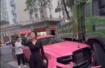撞上劳斯莱斯的货车只有100万保险<strong></p>
<p>币圈k线图基础知识</strong>，被撞车主回应