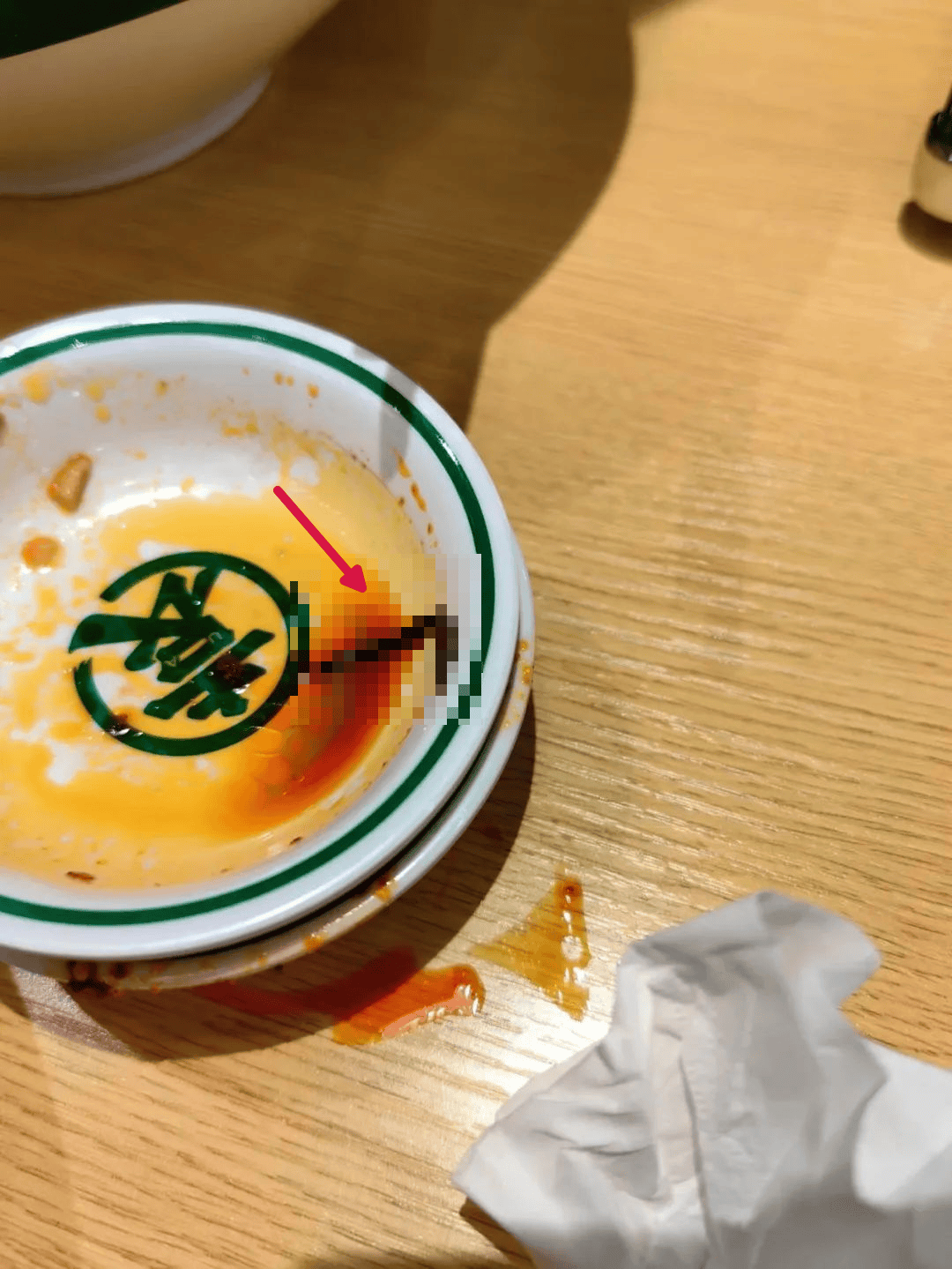 知名餐饮回应：确实是蚯蚓<strong></p>
<p>法币交易</strong>，将严格整顿！
