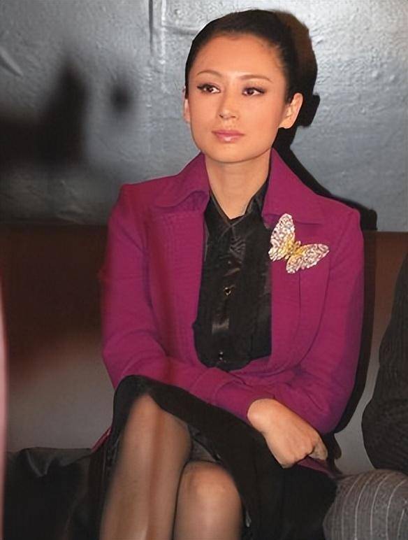 “大陆第一美人”两大名导为其沉迷<strong></p>
<p>现在炒币炒哪个品种好</strong>，今55岁却像25岁的她经历了啥