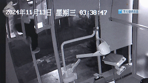 凌晨<strong></p>
<p>趣币网funcion</strong>，男子翻窗潜入昆明一医院，抱走一个……