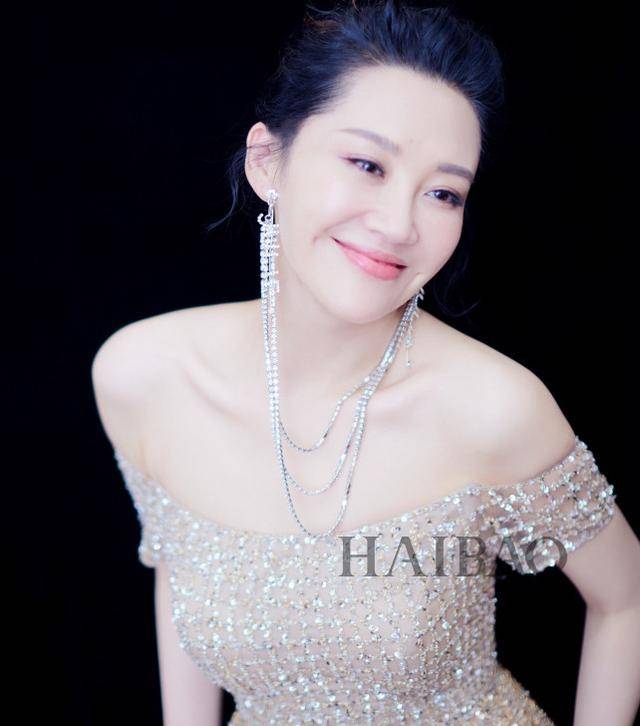 事实证明<strong></p>
<p>自动计算软件app</strong>，55岁“无人敢娶”的许晴，才是真正的人间清醒！