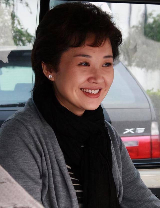 事实证明<strong></p>
<p>自动计算软件app</strong>，55岁“无人敢娶”的许晴，才是真正的人间清醒！