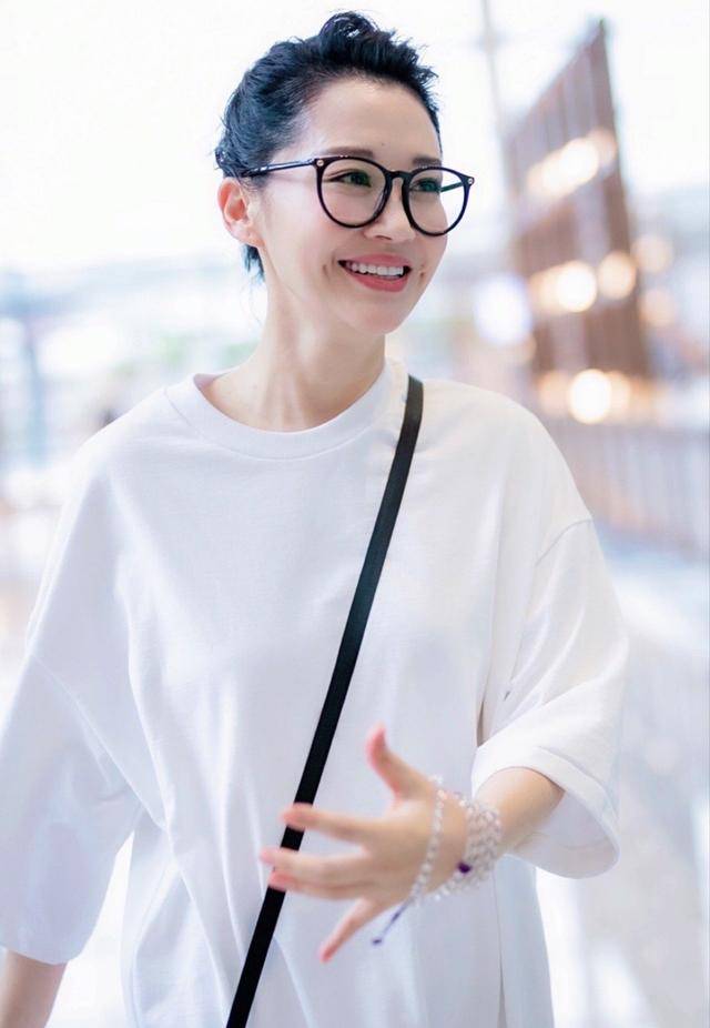 事实证明<strong></p>
<p>自动计算软件app</strong>，55岁“无人敢娶”的许晴，才是真正的人间清醒！
