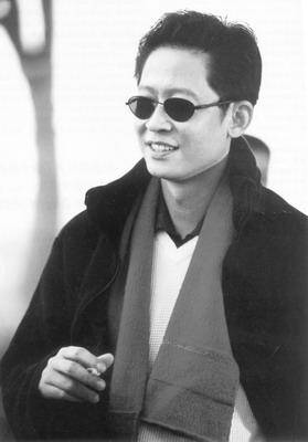 王志文：我落难时王宝强伸出援手<strong></p>
<p>电子货币是不是货币</strong>，但宝强落难借300w我却一分没给