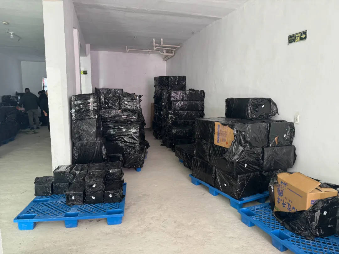 杭州郑某家中突然被抓！465箱<strong></p>
<p>全球货币交易量排名</strong>，密密麻麻……
