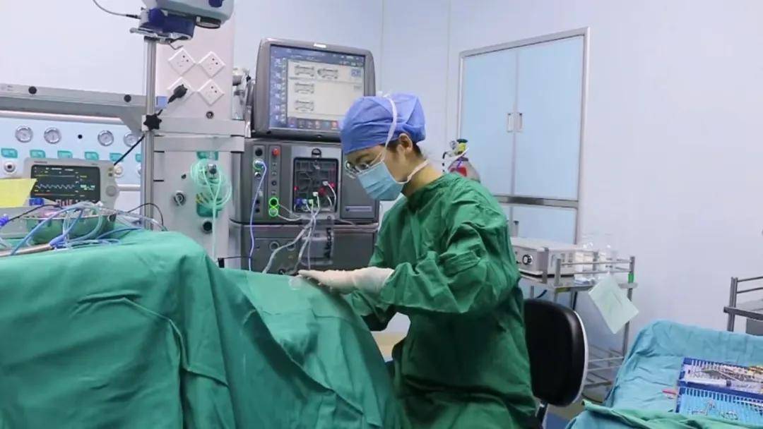 700°C<strong></p>
<p>视频软件</strong>！浙江男子瞬间失明！紧急提醒