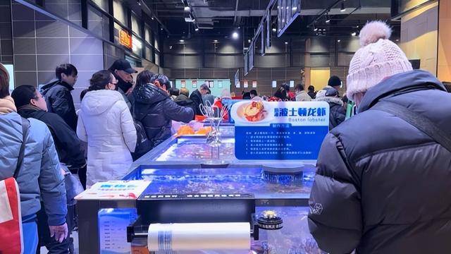 上海版“胖东来”开业 现场人山人海 区域性零售业春天来了<strong></p>
<p>视频软件</strong>？