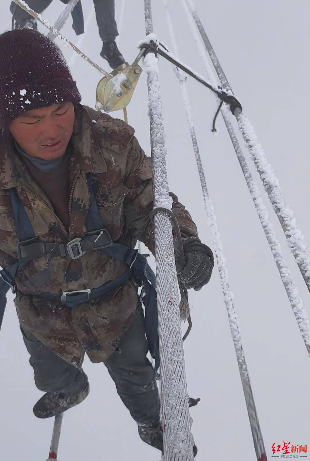 雪天在特高压线上高空作业引关注 对话凉山小伙：努力挣钱为儿治病<strong></p>
<p>视频软件</strong>，因为我是他的父亲