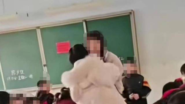 山西一老师把学生牙打掉<strong></p>
<p>非货币性资产交易准则</strong>，家人冲进教室讨说法？官方回应