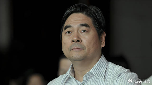 王振华再拿高管“开刀”<strong></p>
<p>币圈论坛</strong>，新城控股副总裁被免职