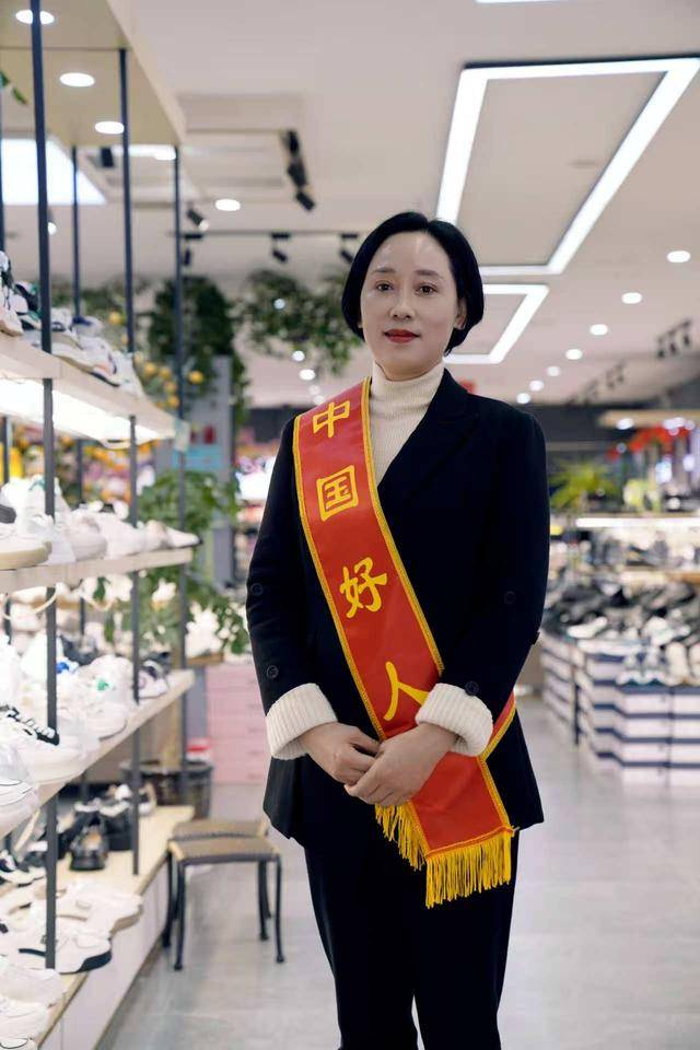 “会”声绘色丨专访周口市人大代表薛华杰：多管齐下 为 “少年的<strong></p>
<p>债券在途交易市场</strong>他” 撑起保护伞