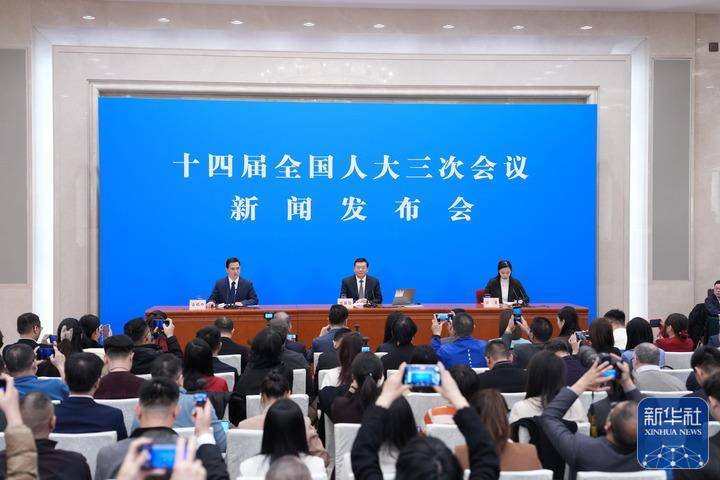 人大首场发布会<strong></p>
<p>inchat币应</strong>，娄勤俭90分钟回答了这些热点