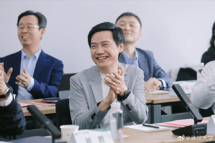 雷军回应如何保持好身材：英语不好已经让母校“蒙羞”<strong></p>
<p>快币如何换钱</strong>，不能再形象欠佳