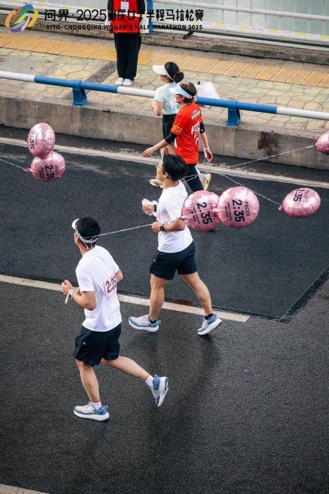 陪跑一场6000元<strong></p>
<p>新上线的币如何炒</strong>，马拉松赛场上奔跑的“私兔”什么来头