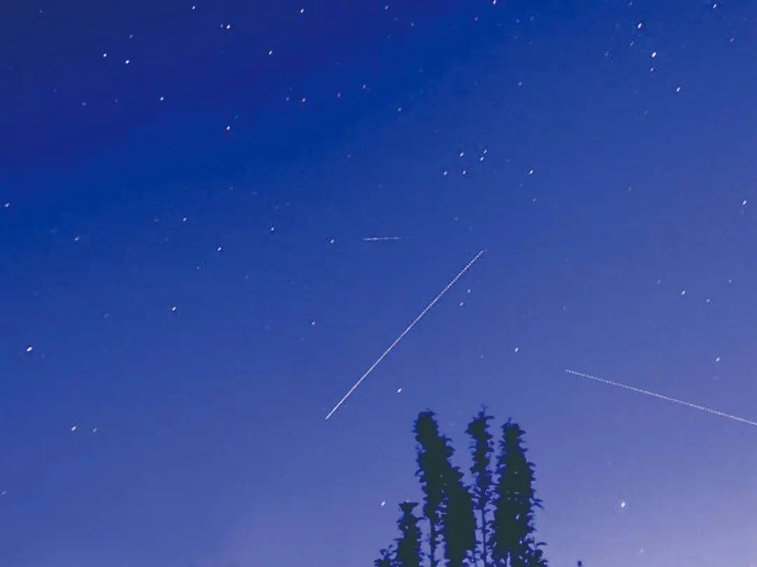 东方红一号还“活”着<strong></p>
<p>债券如何进行交易</strong>！有人每年给它拍生日照