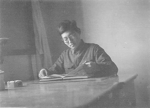 东方红一号还“活”着<strong></p>
<p>债券如何进行交易</strong>！有人每年给它拍生日照