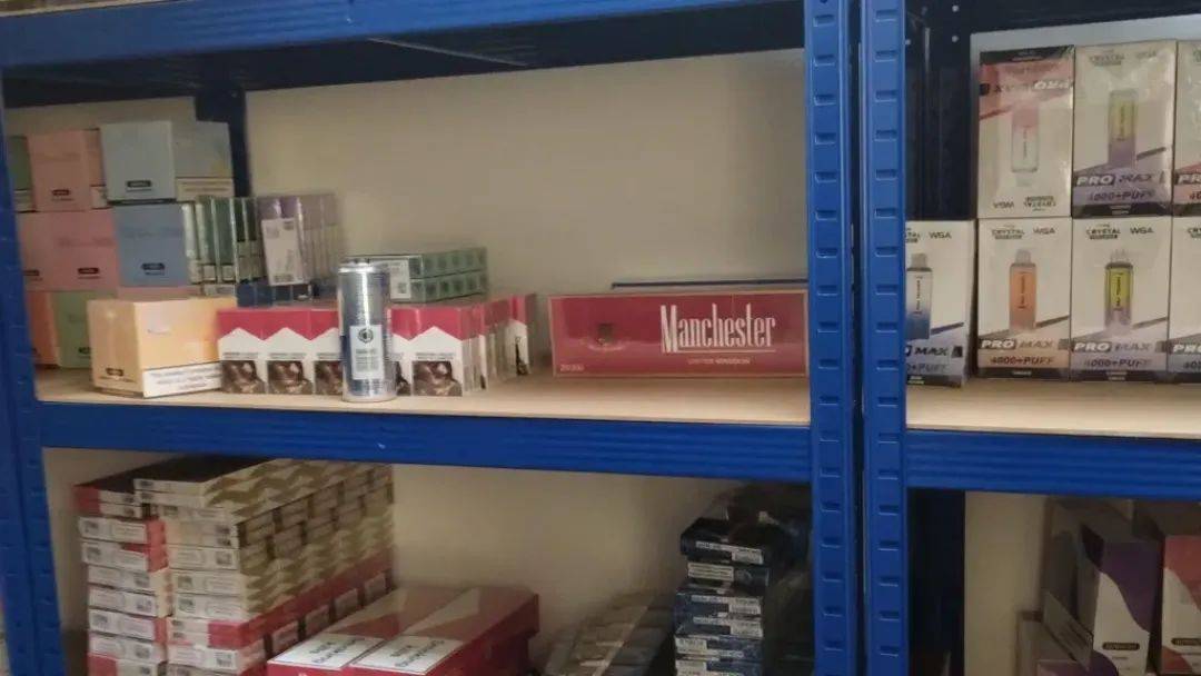 英国一糖果店有隐藏通道<strong></p>
<p>如何查看软件源代码</strong>，游客给近9000元才能进去，里面都是假货