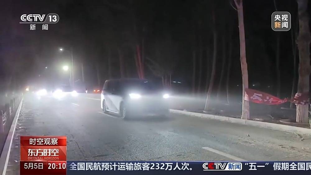 强沙尘暴压城近万名游客被困<strong></p>
<p>易捷币怎么用</strong>，敦煌如何用3小时跑赢12级狂风？