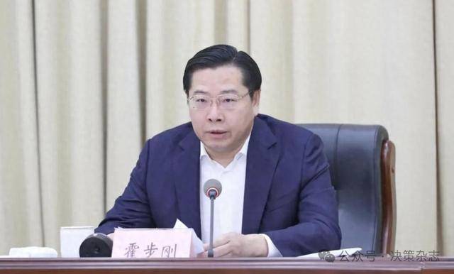 履新次日<strong></p>
<p>怎么买币</strong>，沈阳市委书记带队暗访