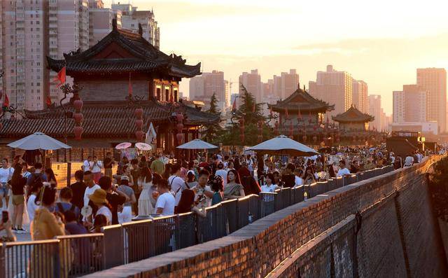 局地或达40℃<strong></p>
<p>怎么买币</strong>！5月多地现高温天气是否异常？中国气象服务协会会长解读
