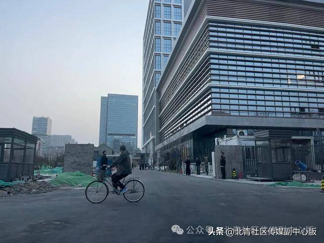 官宣<strong></p>
<p>交易指数怎么换算</strong>！通州区人民政府机关搬迁至通州发展大厦！即日起正式在新址办公——