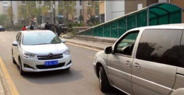 “刚走出去不到一分钟就出事”<strong></p>
<p>以太坊区块链浏览器</strong>，一家五口1死4伤！家属最新发声